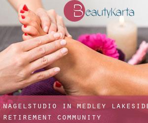 Nagelstudio in Medley Lakeside Retirement Community